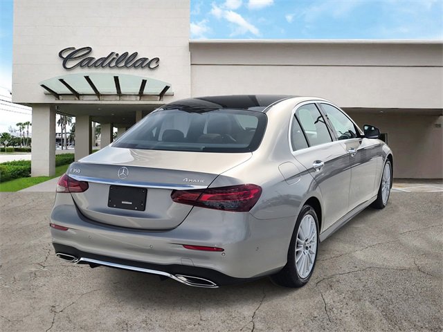 Used 2022 Mercedes-Benz E 350 4MATIC Sedan image 5