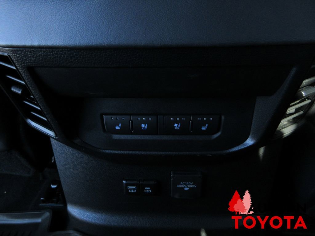 Used 2025 Toyota Tundra Platinum w/ TRD Off-Road Package AWD/4WD image 25