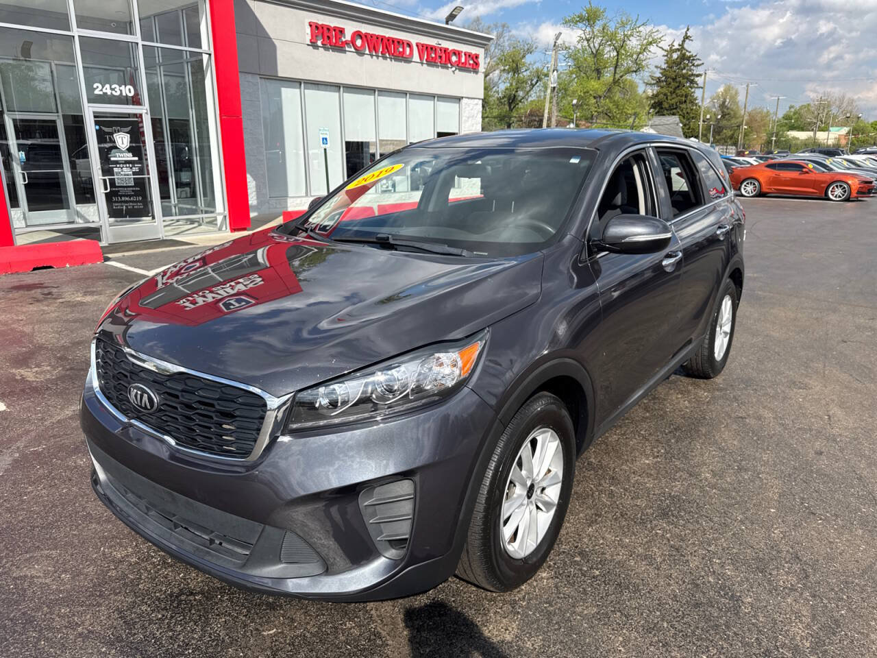 Used 2019 Kia Sorento FWD image 1