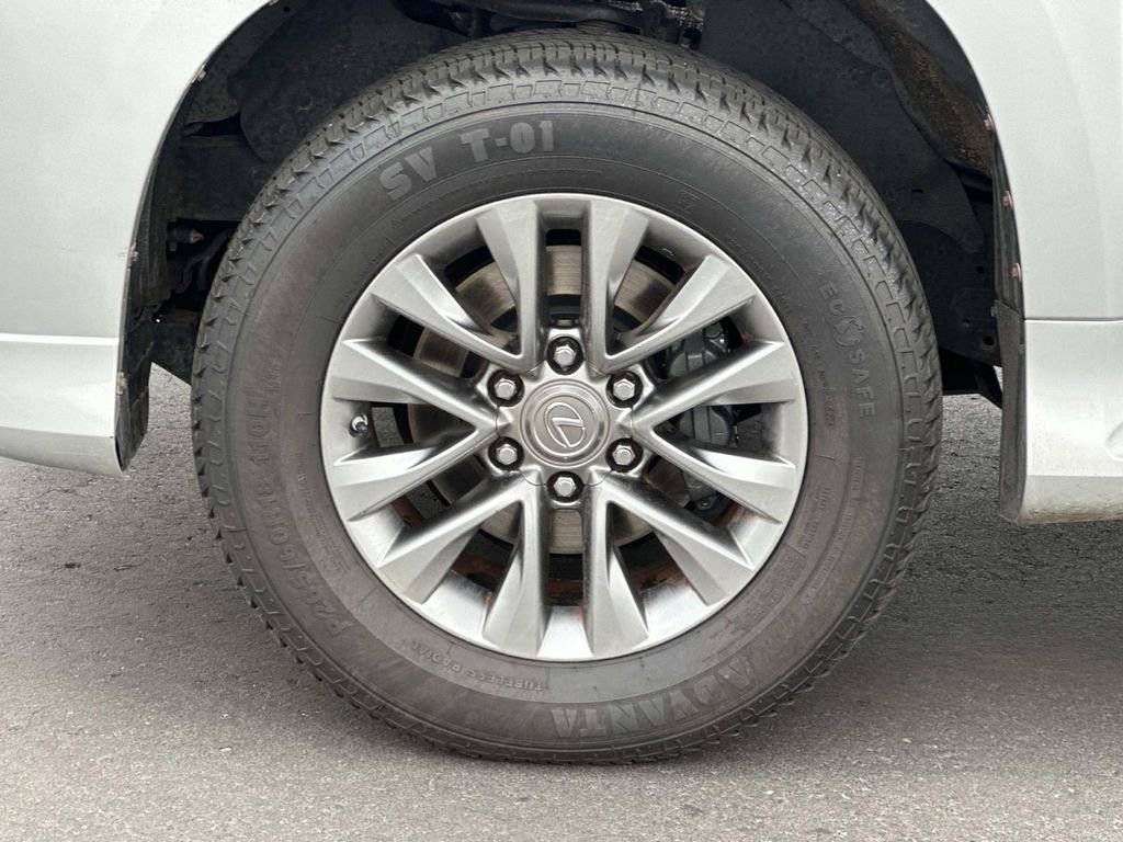 Used 2014 Lexus GX 460 Luxury image 9