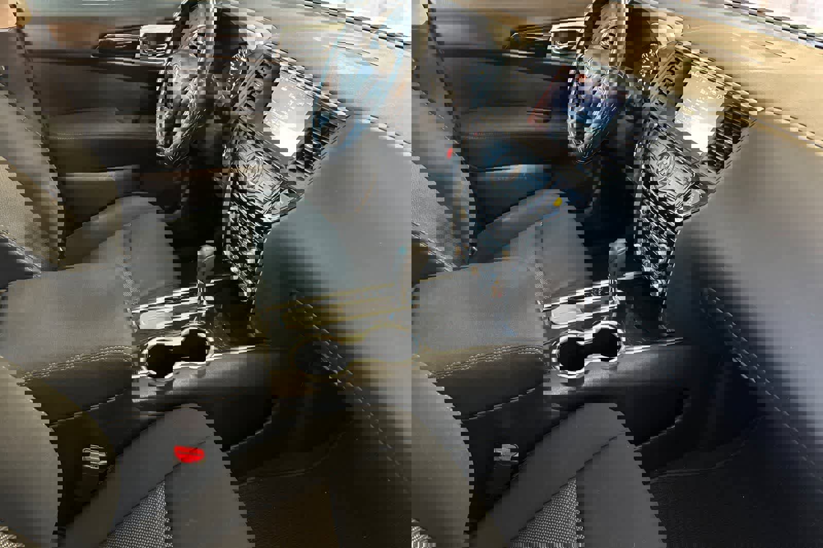 Used 2017 Nissan Pathfinder SV w/ Cargo Package image 19