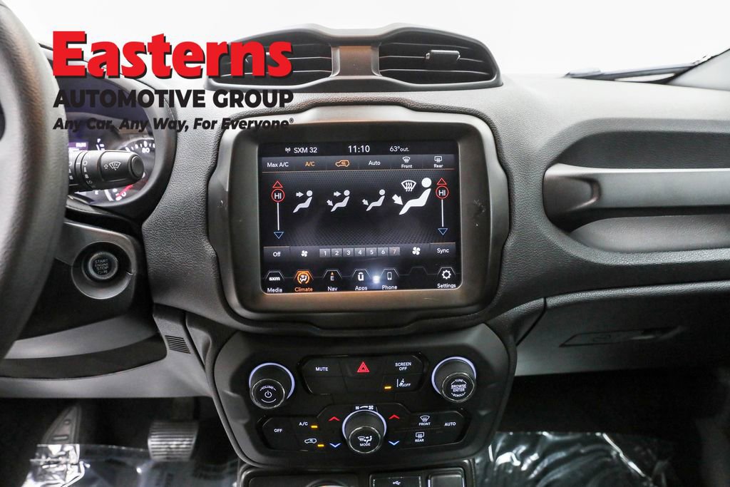 Used 2023 Jeep Renegade Latitude image 12