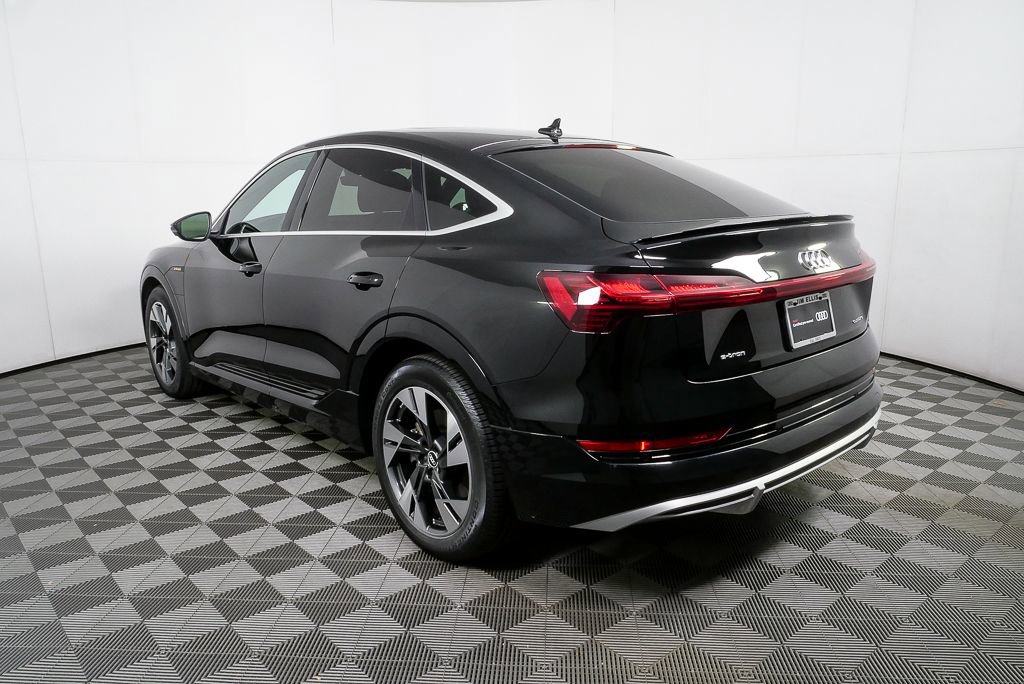 Certified 2022 Audi e-tron Premium image 28