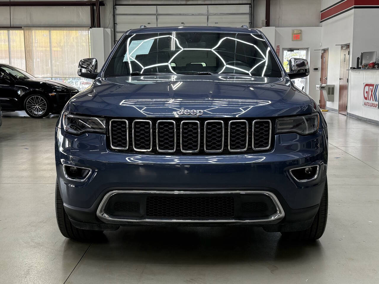 Used 2020 Jeep Grand Cherokee Limited w/ Luxury Group II AWD/4WD image 4