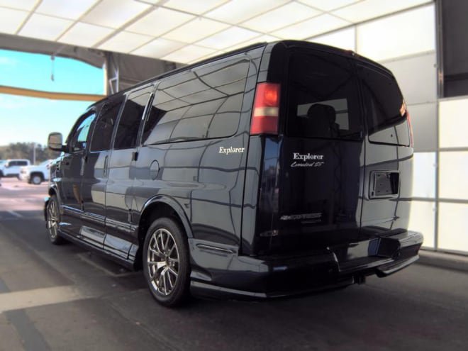 Used 2012 Chevrolet Express 1500 AWD image 6