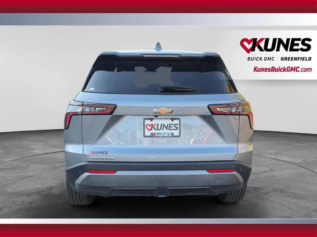 Used 2025 Chevrolet Equinox LT FWD image 8