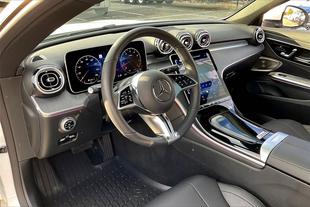 Used 2025 Mercedes-Benz CLE 300 4MATIC Coupe image 10