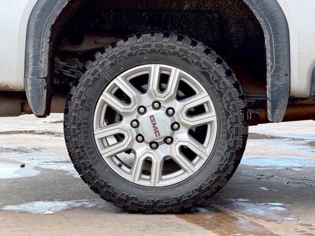 Used 2023 GMC Sierra 2500 SLT w/ SLT Premium Package AWD/4WD image 6