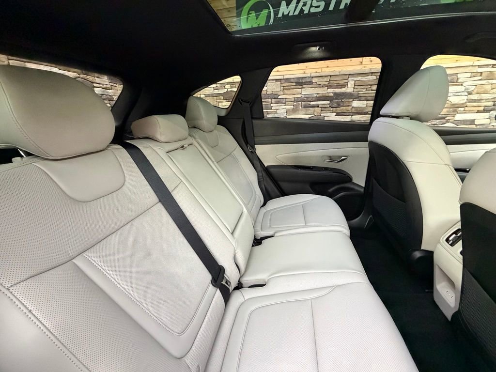 Used 2025 Hyundai Tucson Limited image 33