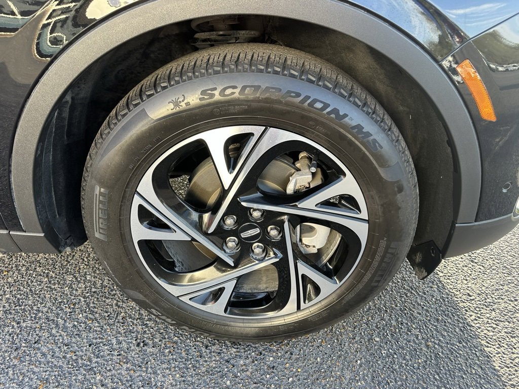 Used 2024 Lincoln Nautilus Premier image 25