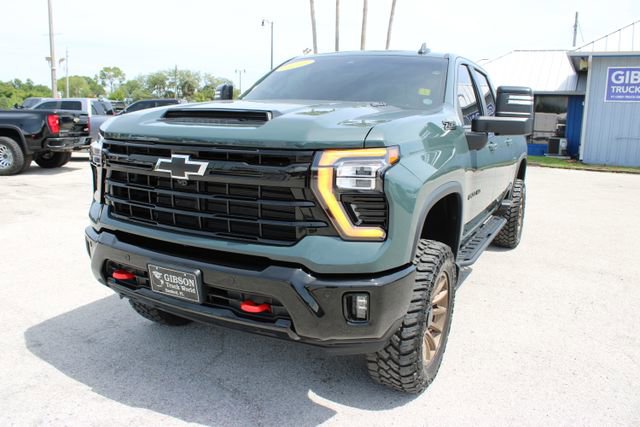 Used 2025 Chevrolet Silverado 2500 LT w/ Trail Boss Package AWD/4WD image 3