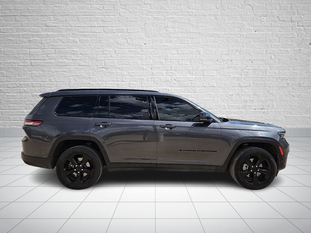Used 2023 Jeep Grand Cherokee L Laredo image 5