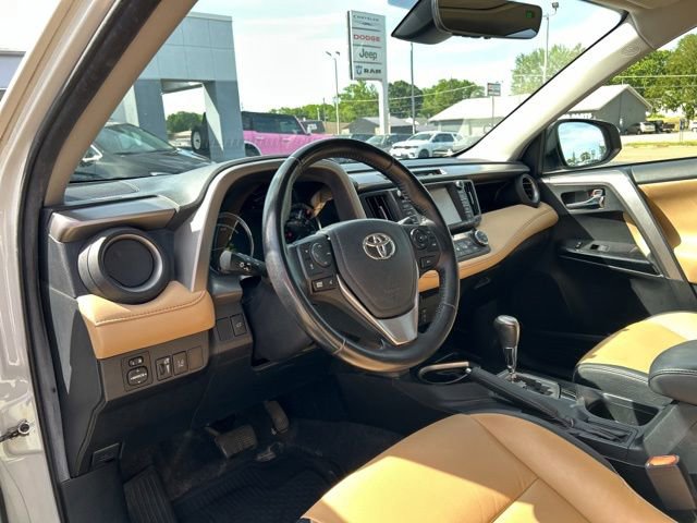 Used 2016 Toyota RAV4 Limited w/ Advanced Technology Package AWD/4WD image 31