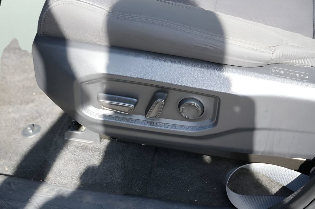 Used 2026 Toyota Sequoia SR5 AWD/4WD image 22