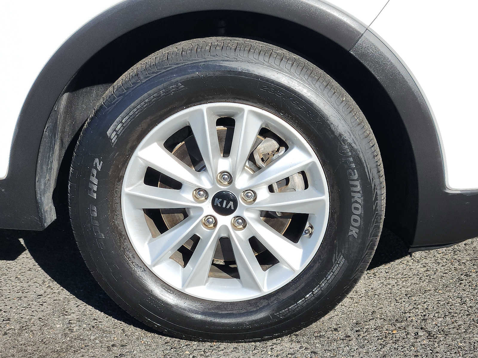 Used 2019 Kia Sorento LX w/ LX Convenience Package image 8