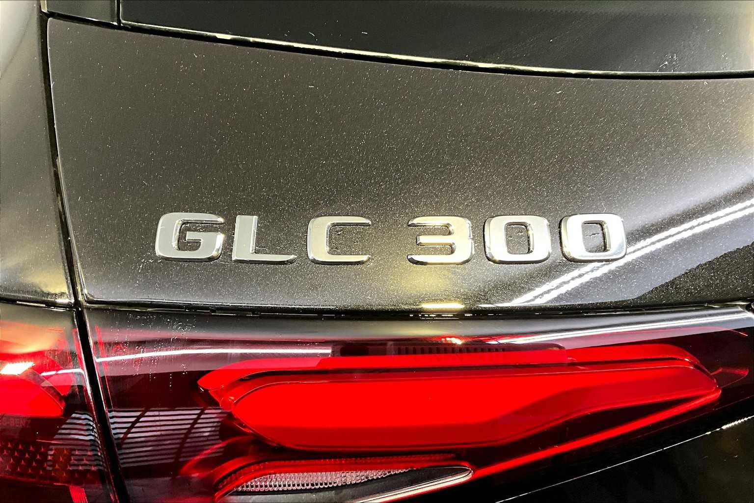 New 2026 Mercedes-Benz GLC 300 4MATIC image 6
