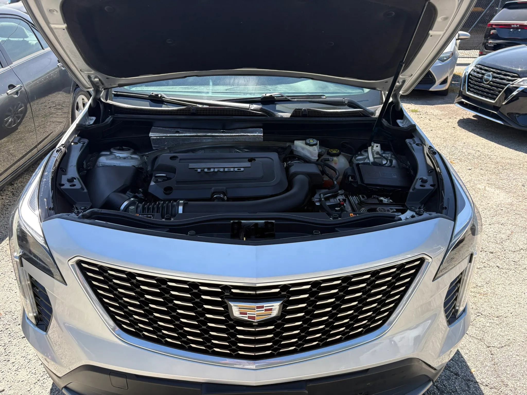 Used 2019 Cadillac XT4 Premium Luxury w/ Enhanced Visibility Package FWD image 22