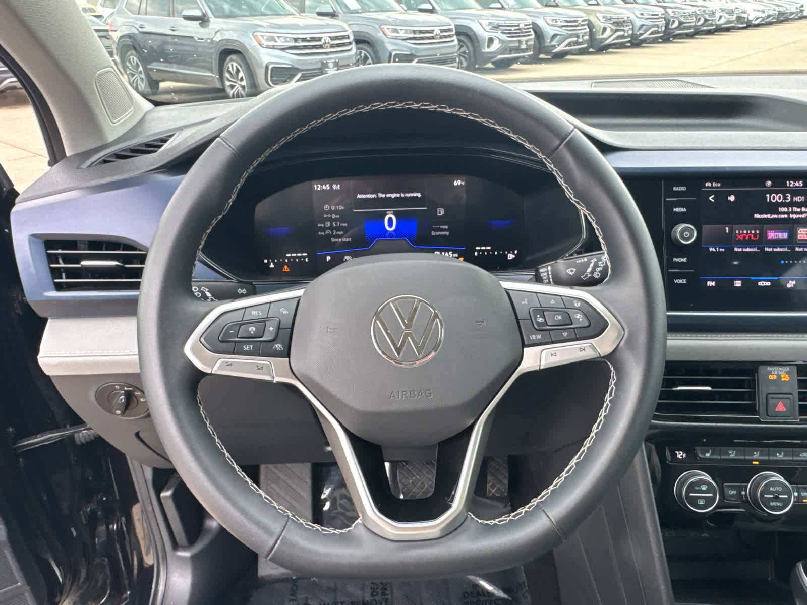 Certified 2024 Volkswagen Taos SE image 15