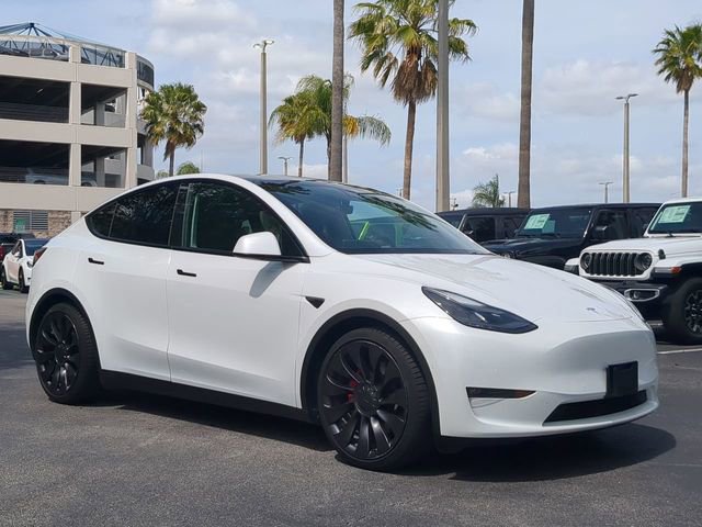 Used 2021 Tesla Model Y Performance image 2