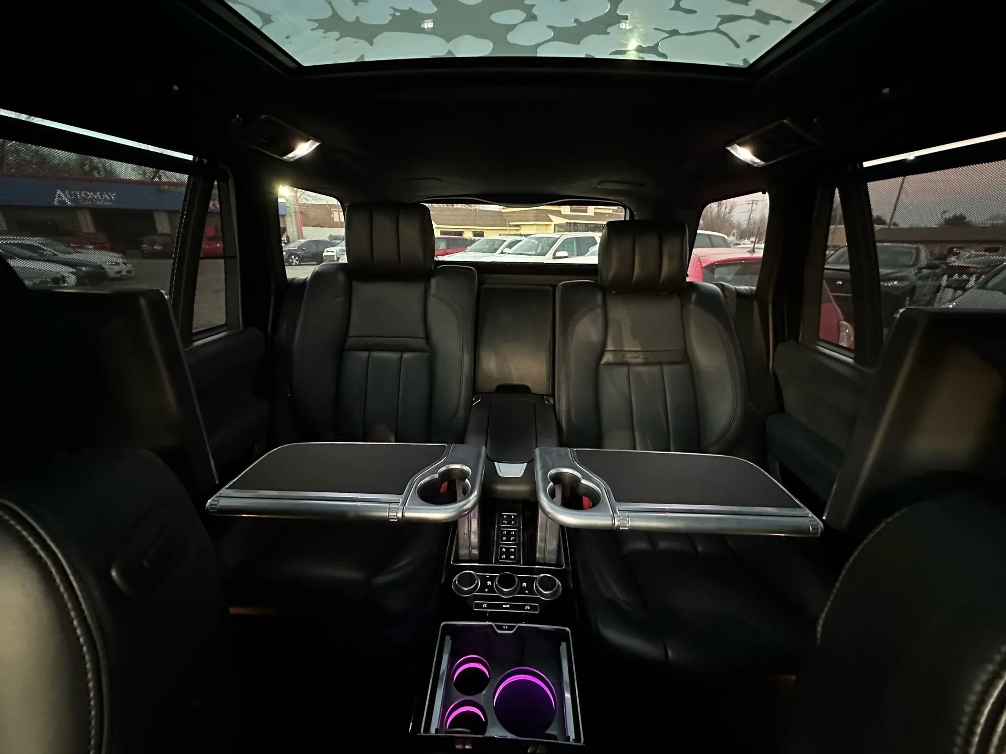 Used 2015 Land Rover Range Rover Long Wheelbase Autobiography image 15