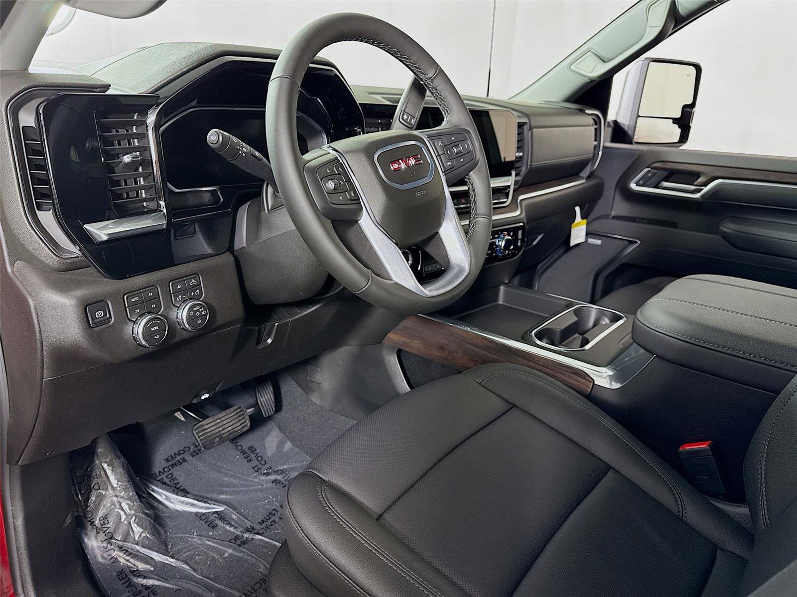 New 2026 GMC Sierra 3500 SLT w/ SLT Convenience Package image 4