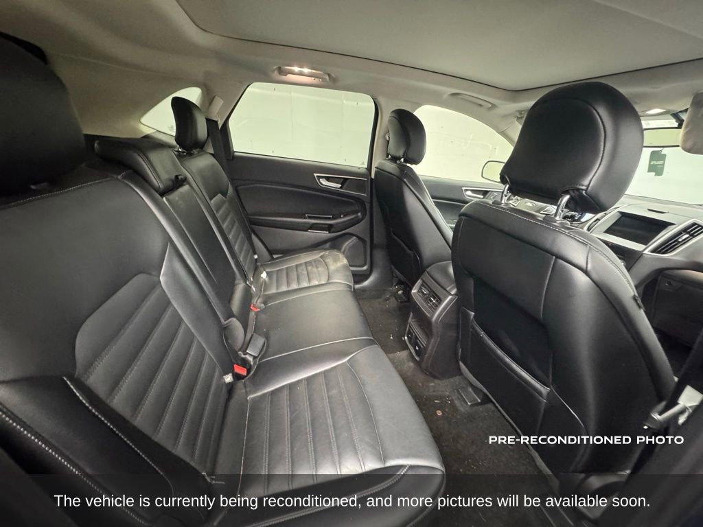 Used 2017 Ford Edge SEL w/ Equipment Group 201A FWD image 12