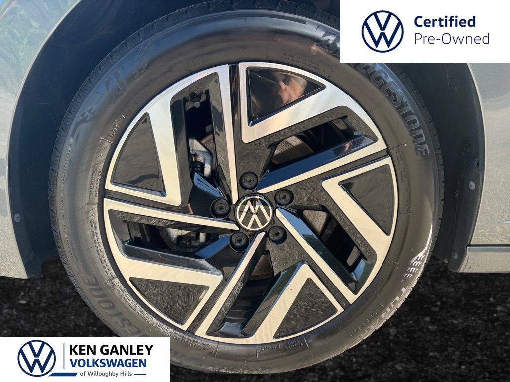 Certified 2024 Volkswagen Jetta SEL FWD image 9