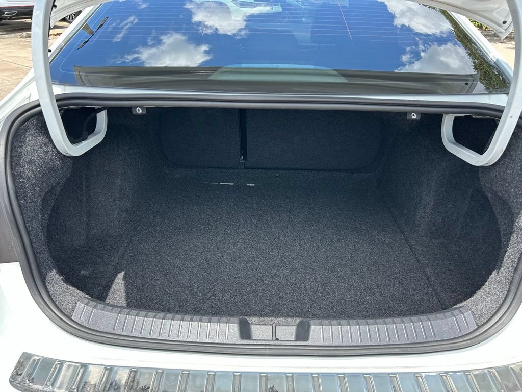 Used 2019 Volkswagen Jetta R-Line w/ R-Line Cold Weather Package FWD image 44