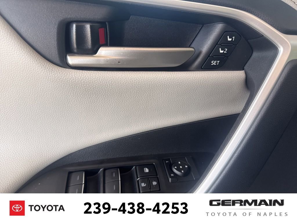 Used 2025 Toyota RAV4 Limited w/ Advanced Technology Package AWD/4WD image 17