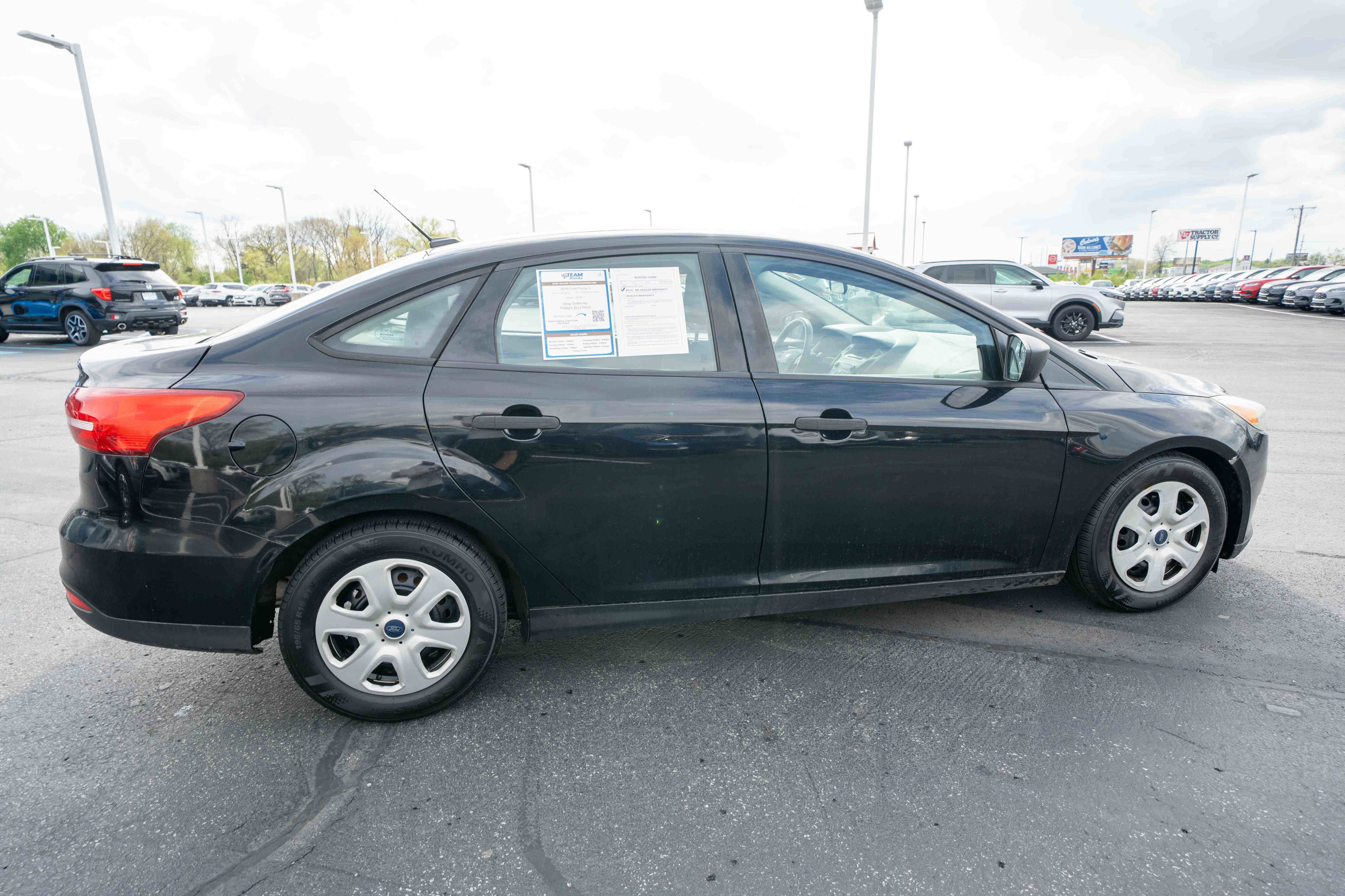 Used 2016 Ford Focus S FWD image 6