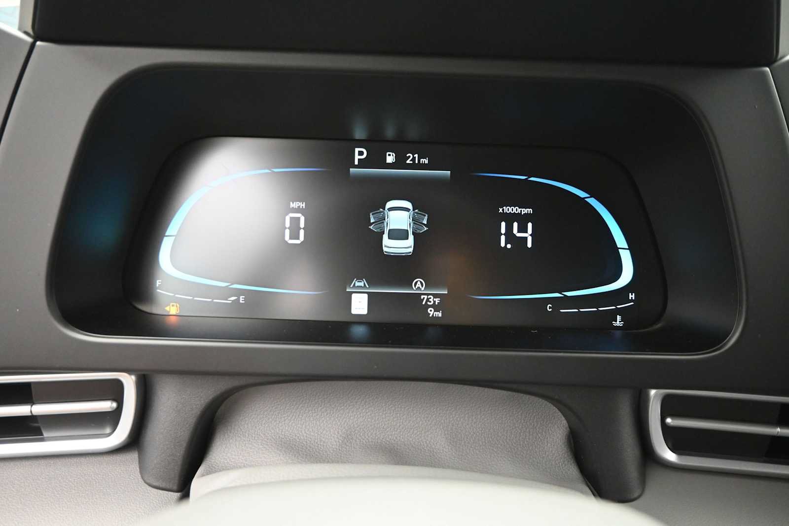 New 2026 Hyundai Elantra SE FWD image 17