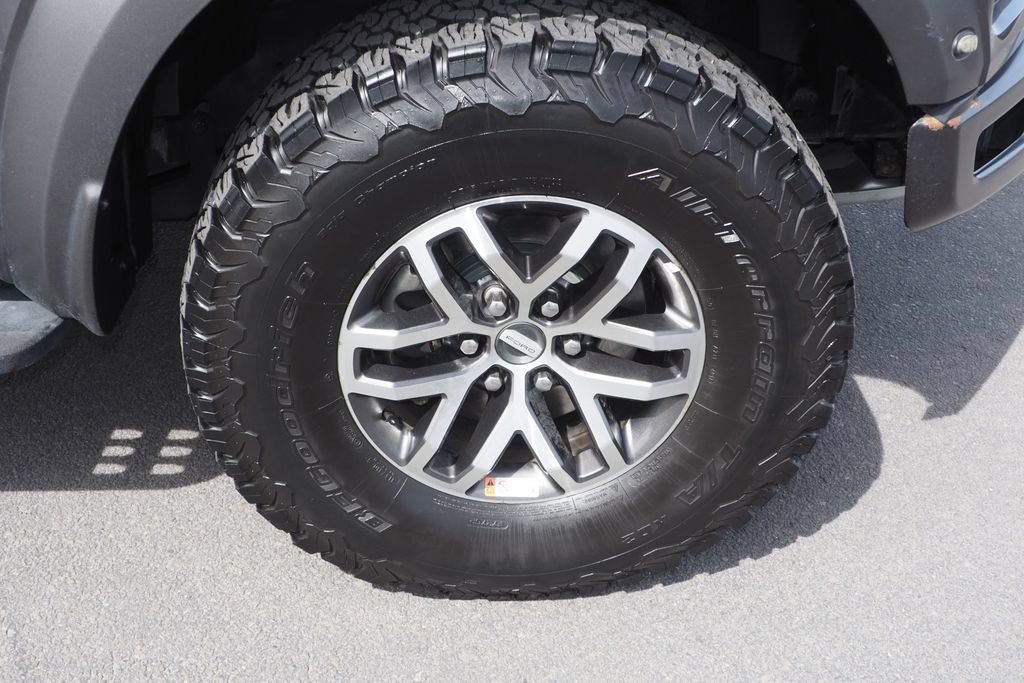 Used 2018 Ford F150 Raptor w/ Equipment Group 802A Luxury AWD/4WD image 10