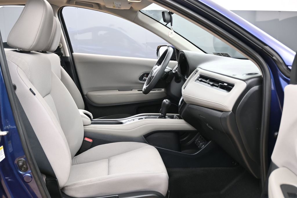 Used 2016 Honda HR-V EX image 36