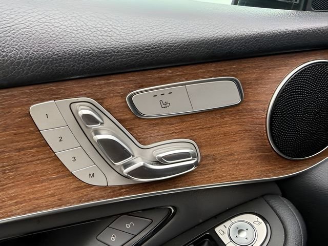 Used 2021 Mercedes-Benz GLC 300 4MATIC image 16