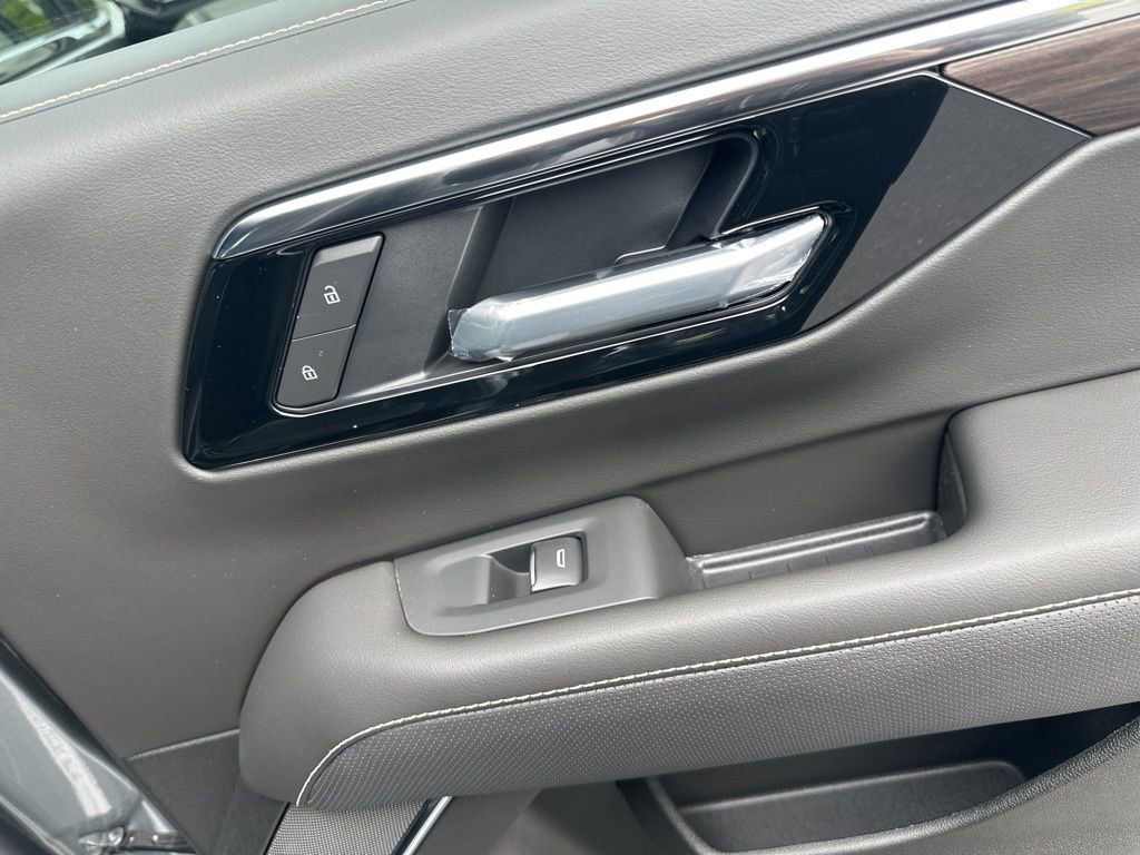 New 2026 Chevrolet Suburban Premier w/ Sun And Tow Package image 35