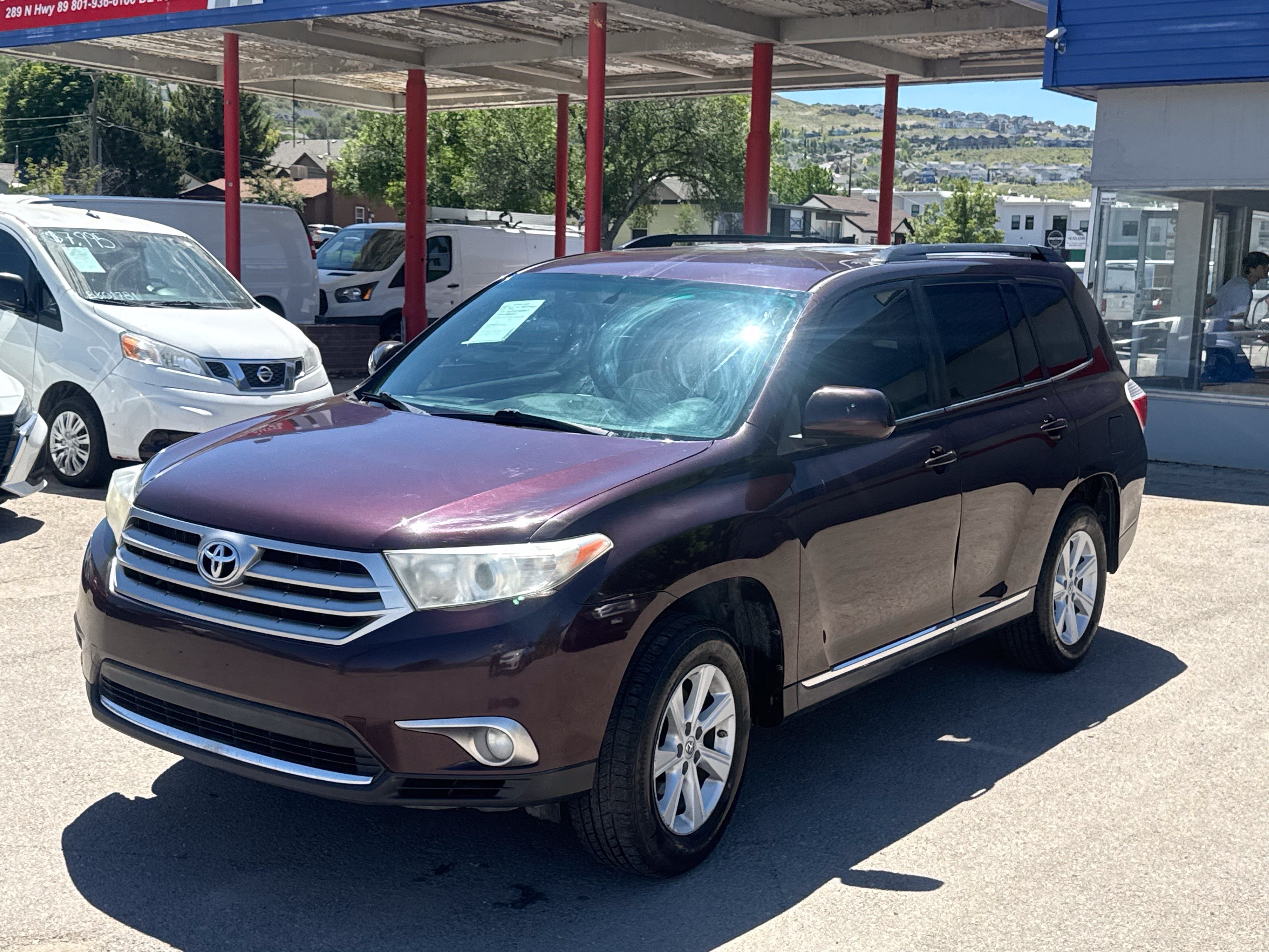 Used 2013 Toyota Highlander Plus AWD/4WD image 8