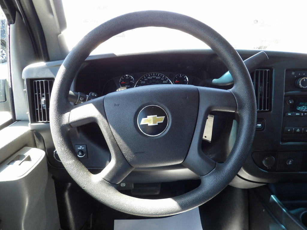 Used 2017 Chevrolet Express 2500 image 20