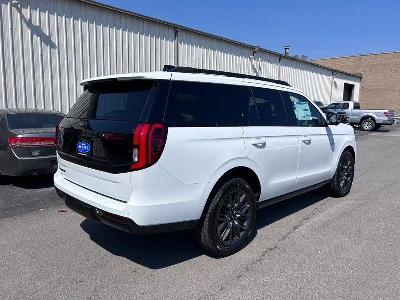 New 2025 Ford Expedition Platinum image 5