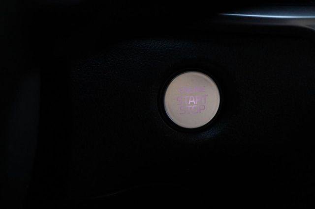 Used 2024 Kia Sorento S image 14