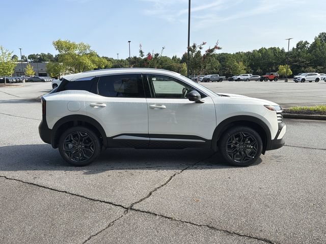 New 2026 Nissan Kicks SR w/ SR Premium Package FWD image 2