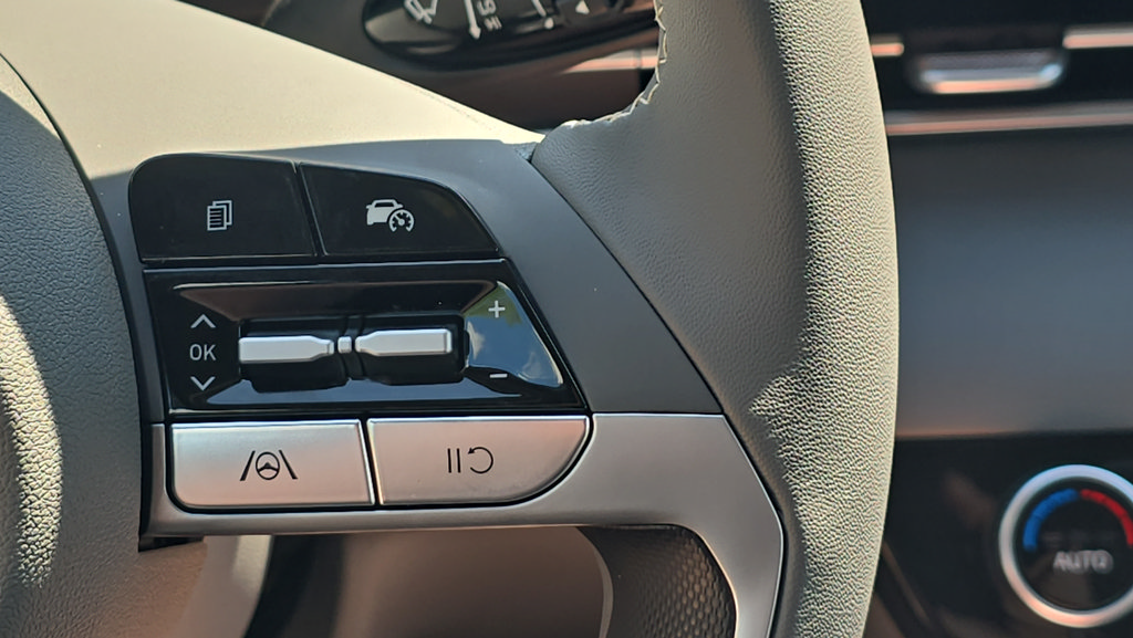 New 2026 Hyundai Elantra Sport FWD image 22