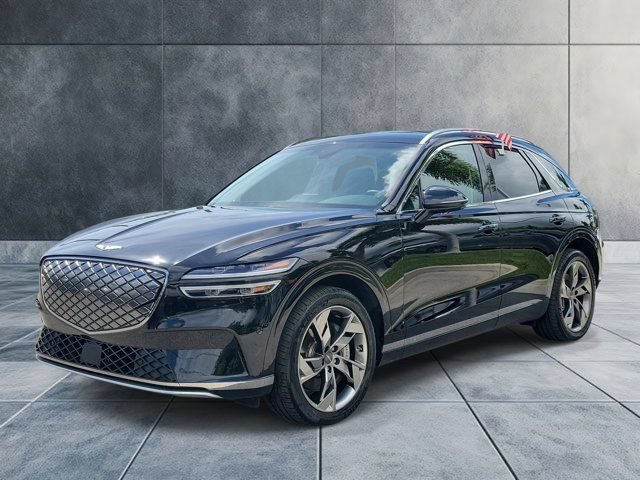 Used 2023 Genesis Electrified GV70 AWD Advance image 2