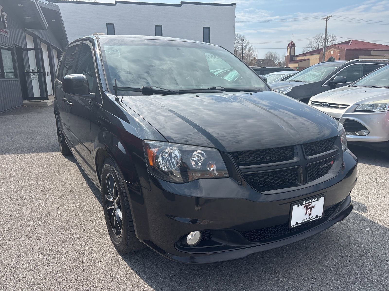 Used 2015 Dodge Grand Caravan R/T w/ Driver Convenience Group FWD image 7