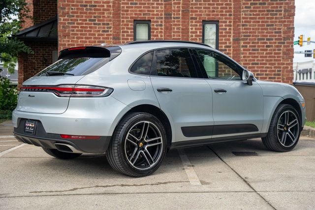 Used 2020 Porsche Macan AWD/4WD image 5