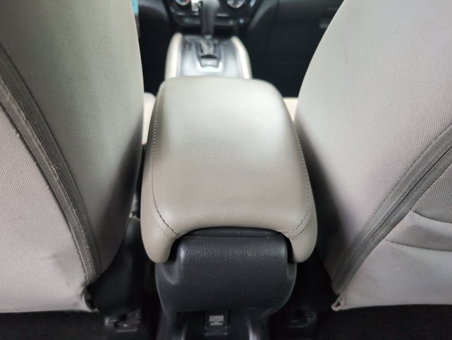 Used 2017 Honda HR-V LX image 19