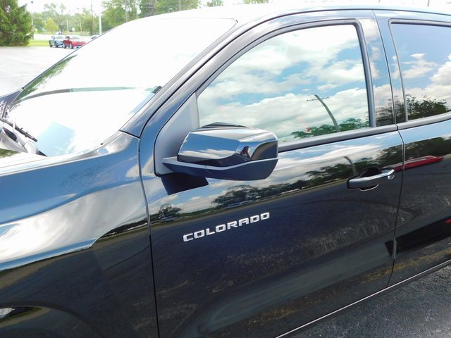Used 2025 Chevrolet Colorado Z71 w/ Z71 Convenience Package 2 image 15