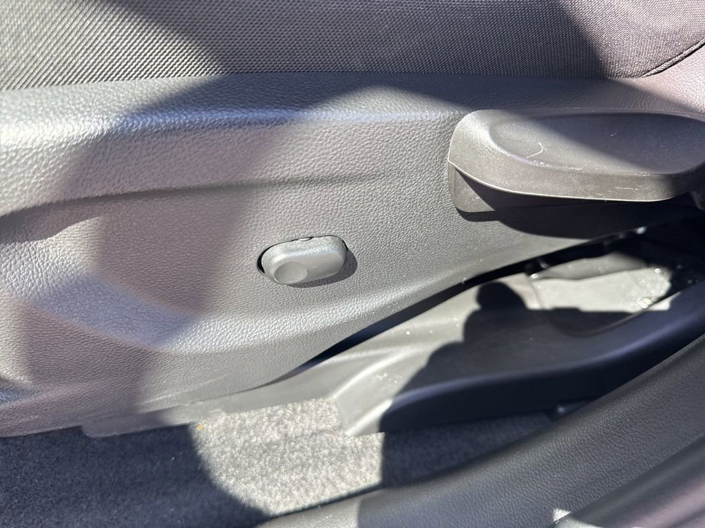 Used 2022 Chevrolet Trax LS w/ Tint and Cruise Package image 19