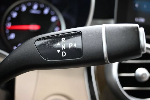 Used 2021 Mercedes-Benz GLC 300 w/ Premium Package image 22