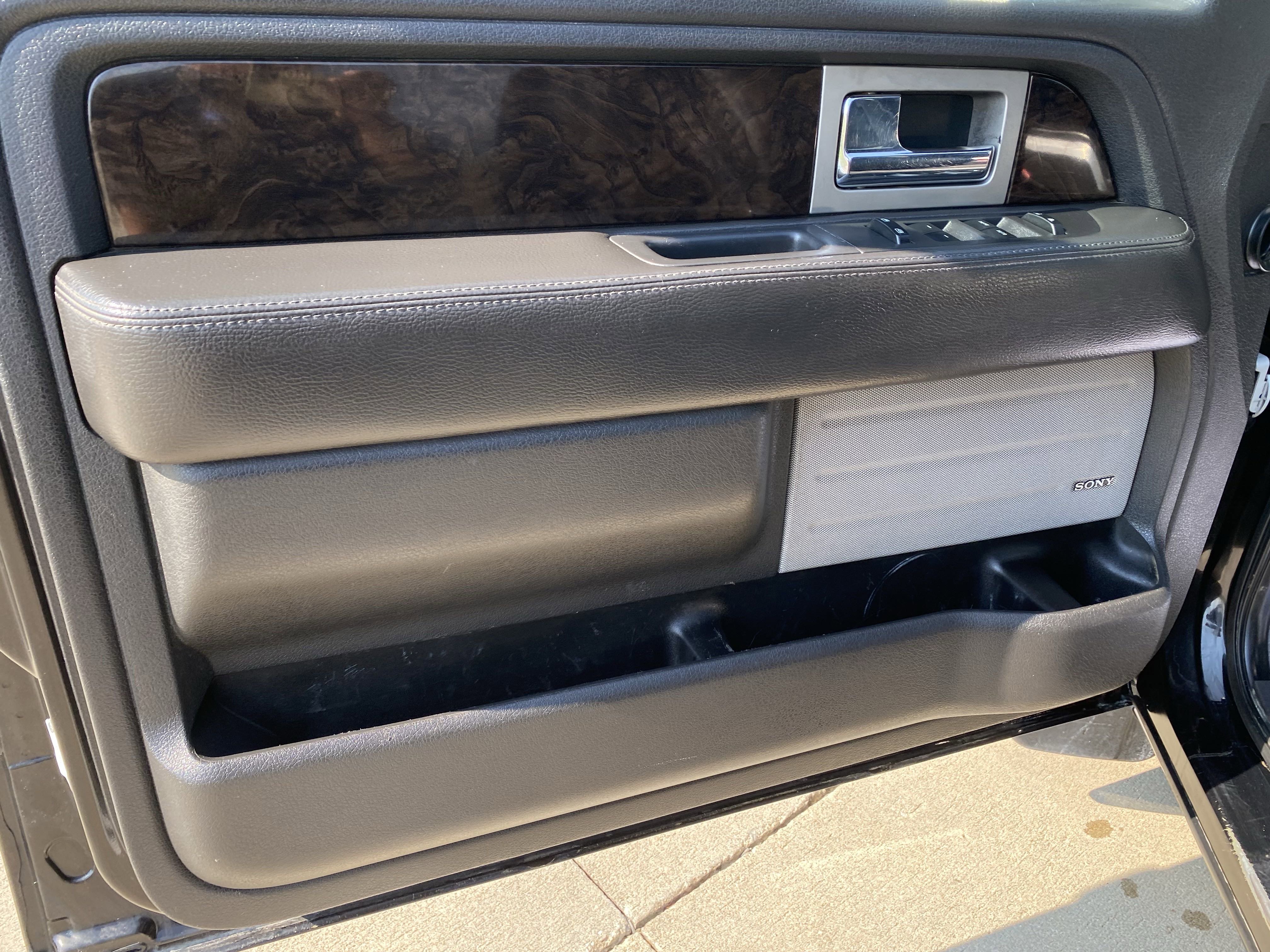 Used 2014 Ford F150 Platinum image 16