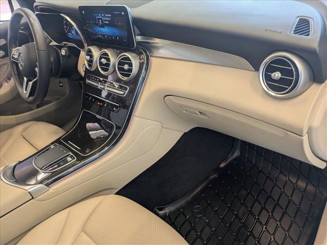 Used 2021 Mercedes-Benz GLC 300 image 20